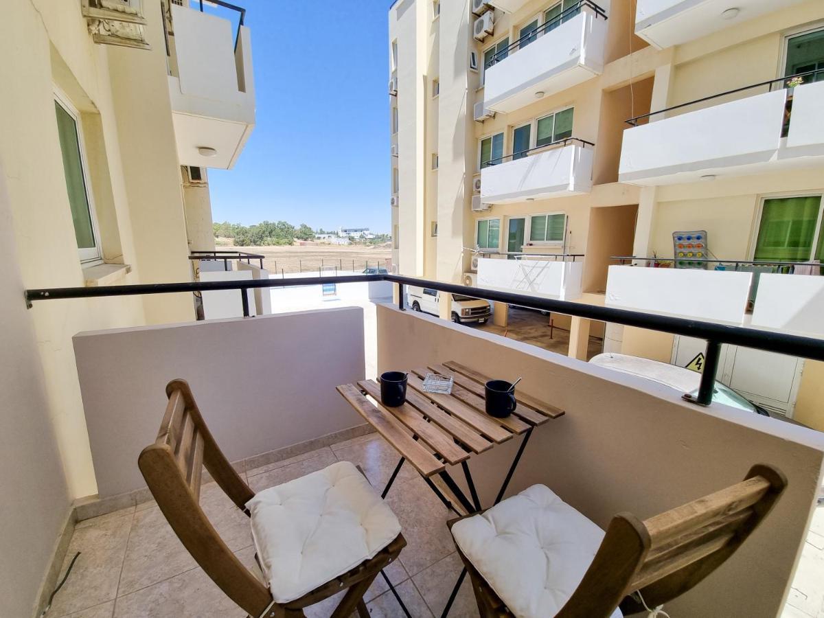 Dock Holiday Apartment لارنكا المظهر الخارجي الصورة