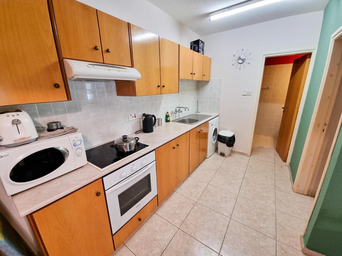 Dock Holiday Apartment لارنكا المظهر الخارجي الصورة